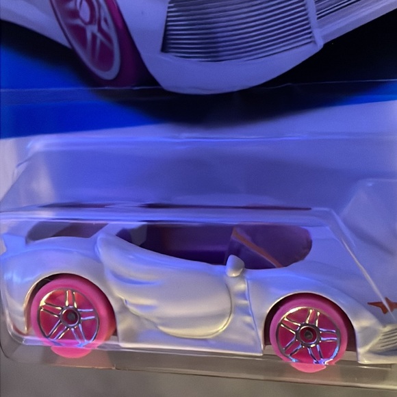 Barbie Extra - Picture 3 of 11